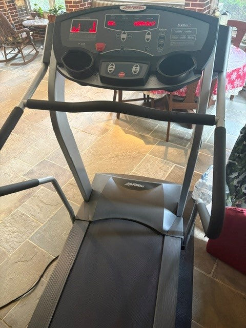 Pre-Owned Life Fitness T3-0 Treadmill