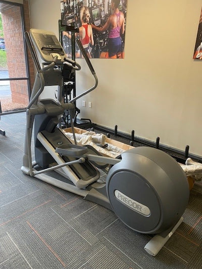 Pre-Owned Precor EFX 5.76i Commercial Elliptical