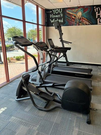 Pre-Owned Precor EFX 5.21 Elliptical