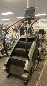Pre-owned Stairmaster Gauntlet 8G StepMill with LCD Display
