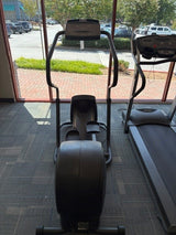 Pre-Owned Precor EFX 5.21 Elliptical