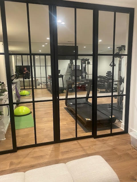 Commercial fitness facility