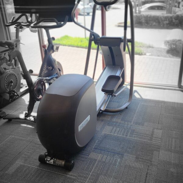 Precor EFX 5.37 Elliptical- Pre-Owned